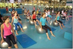 Exercícios específicos para melhorar a sua postura corporal.